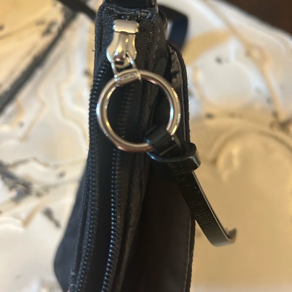 Coach Signature Black Shoulder Bag - Picture 6 of 6